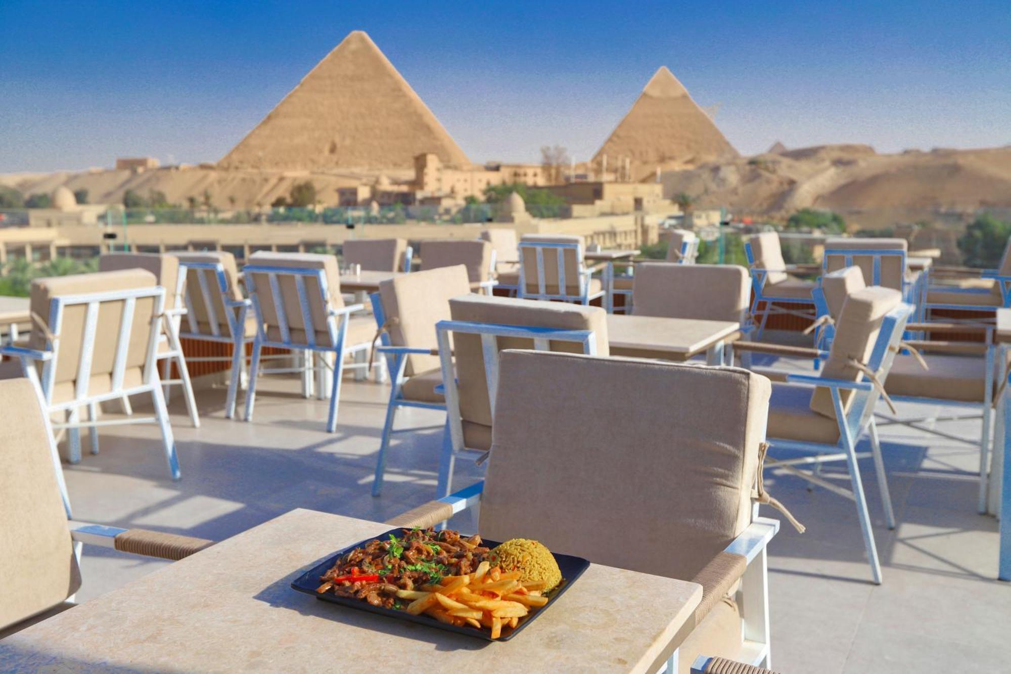 Gaia Pyramids Hotel Kafret el-Gabal Exterior foto